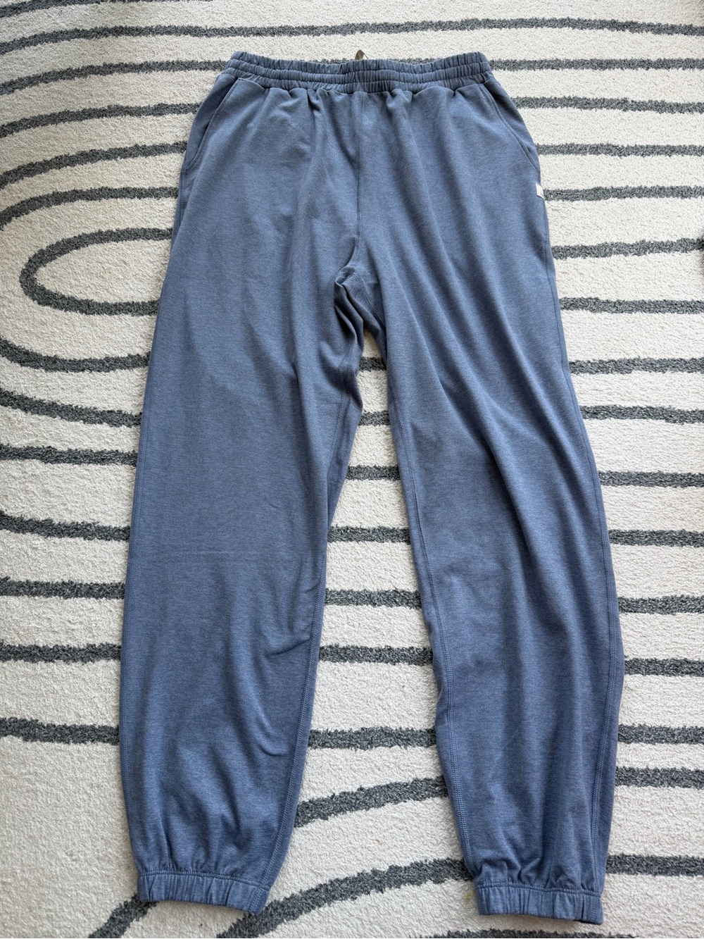 Vuori Blue Joggers Size Small